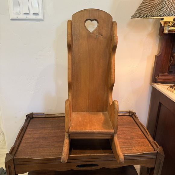 Vintage Handmade Wood Doll Rocking Chair Plant Stand Heart Cutout Cottagecore - Picture 5 of 10